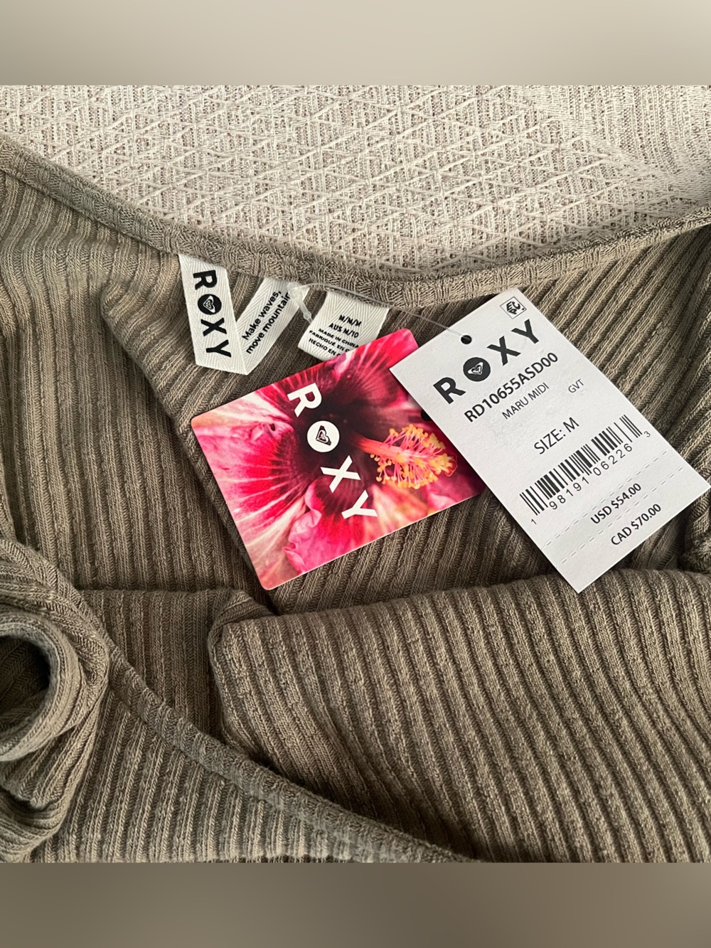 Roxy Minimalist Ribbed Midi Dress - Picture 5 of 5